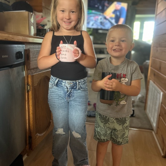 Meet your Posher, Cassandra - Picture 6 of 6